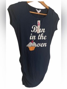 🩵🎉HOST PICK🎉🩵Bun in the Oven Tee